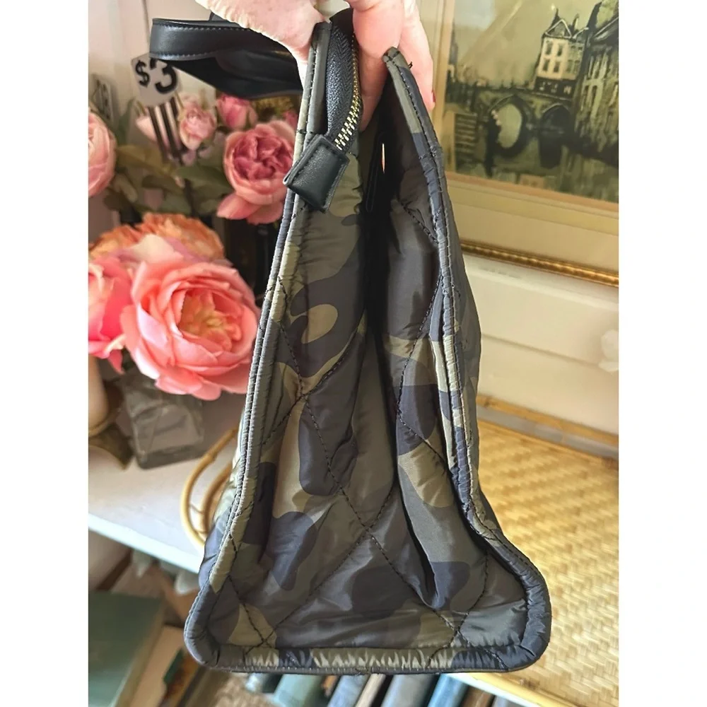 Viva Cerry Dark Green Camouflage Square Tote Bag